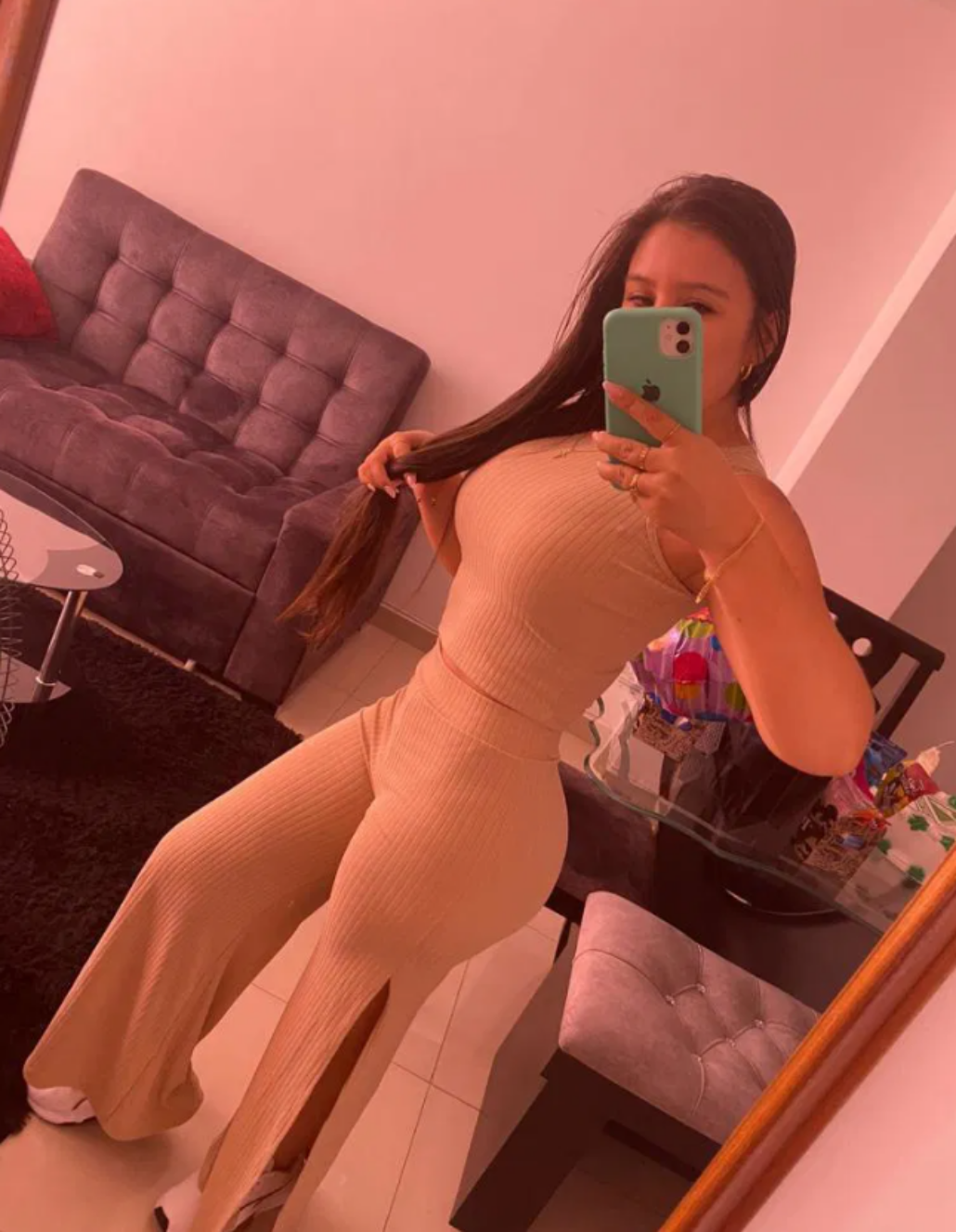 614296870|NATALIA|Chica
