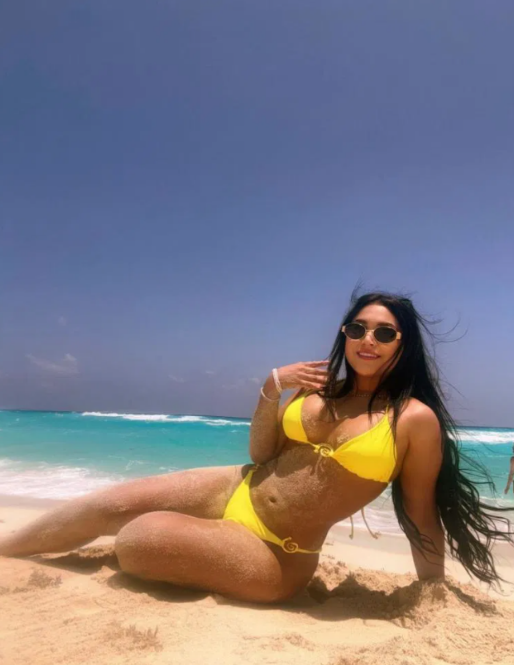 613606410|EMILY|Chica