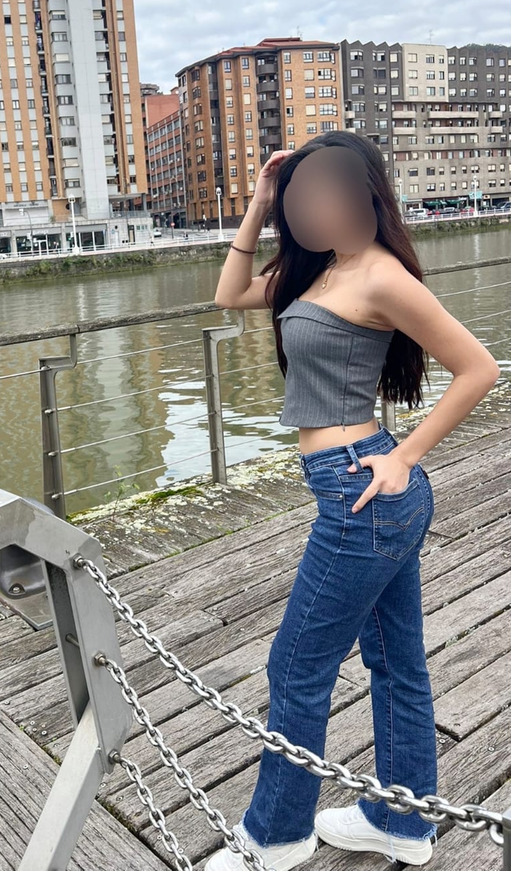 613989338|DANIELA|Chica