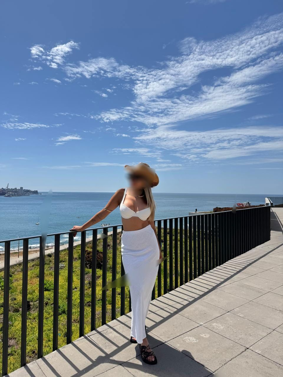 610756176|ROUSSE|Chica
