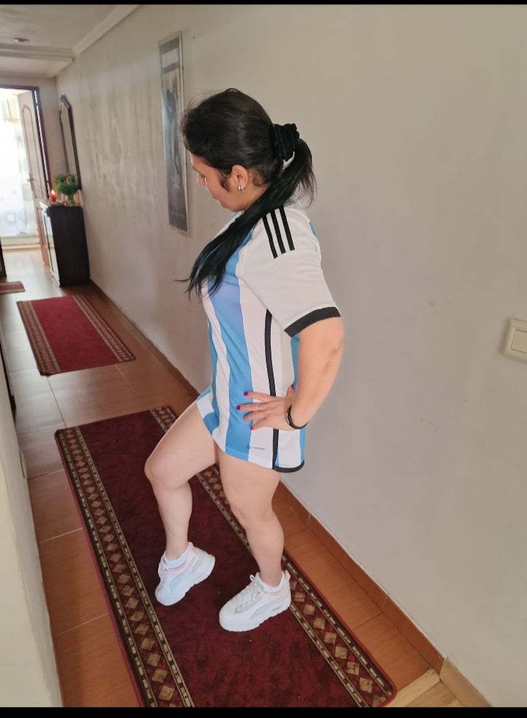641174463|LAURA|Chica