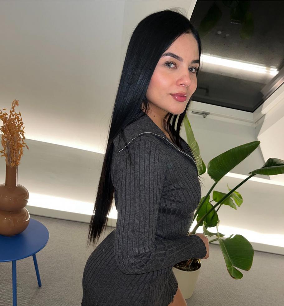 613374160|BARBARA|Chica