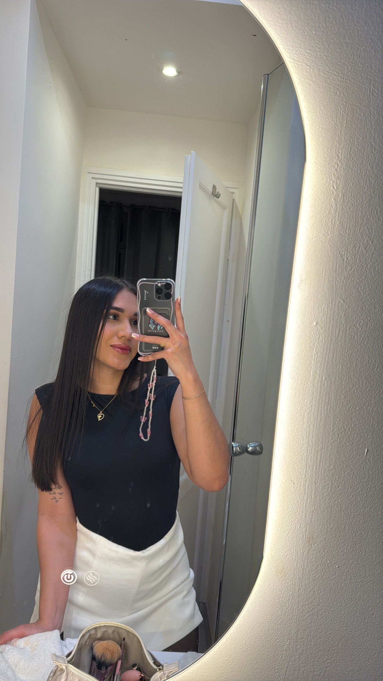 643258066|ZHAMIRA|Chica