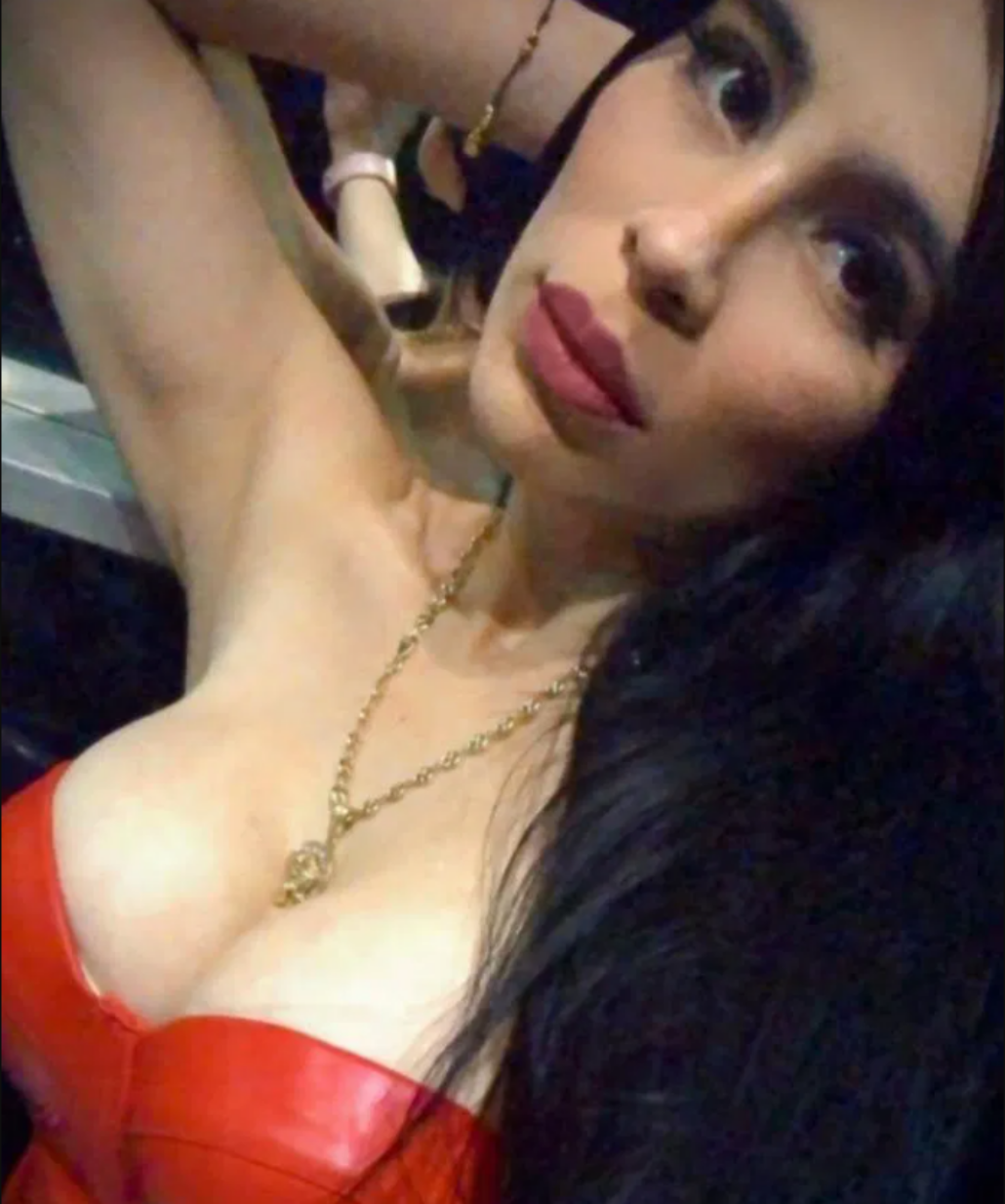 631992358|CAROLINA|Chica