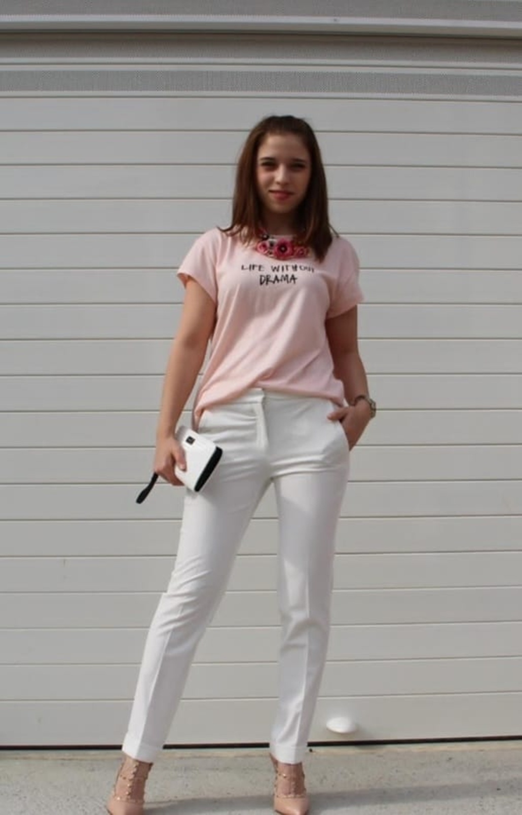 680615957|ANTONELLA|Chica