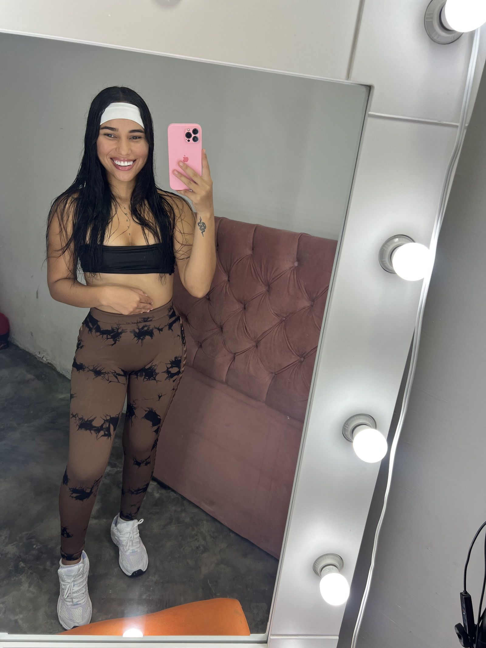 656268082|CATTALEYA|Chica