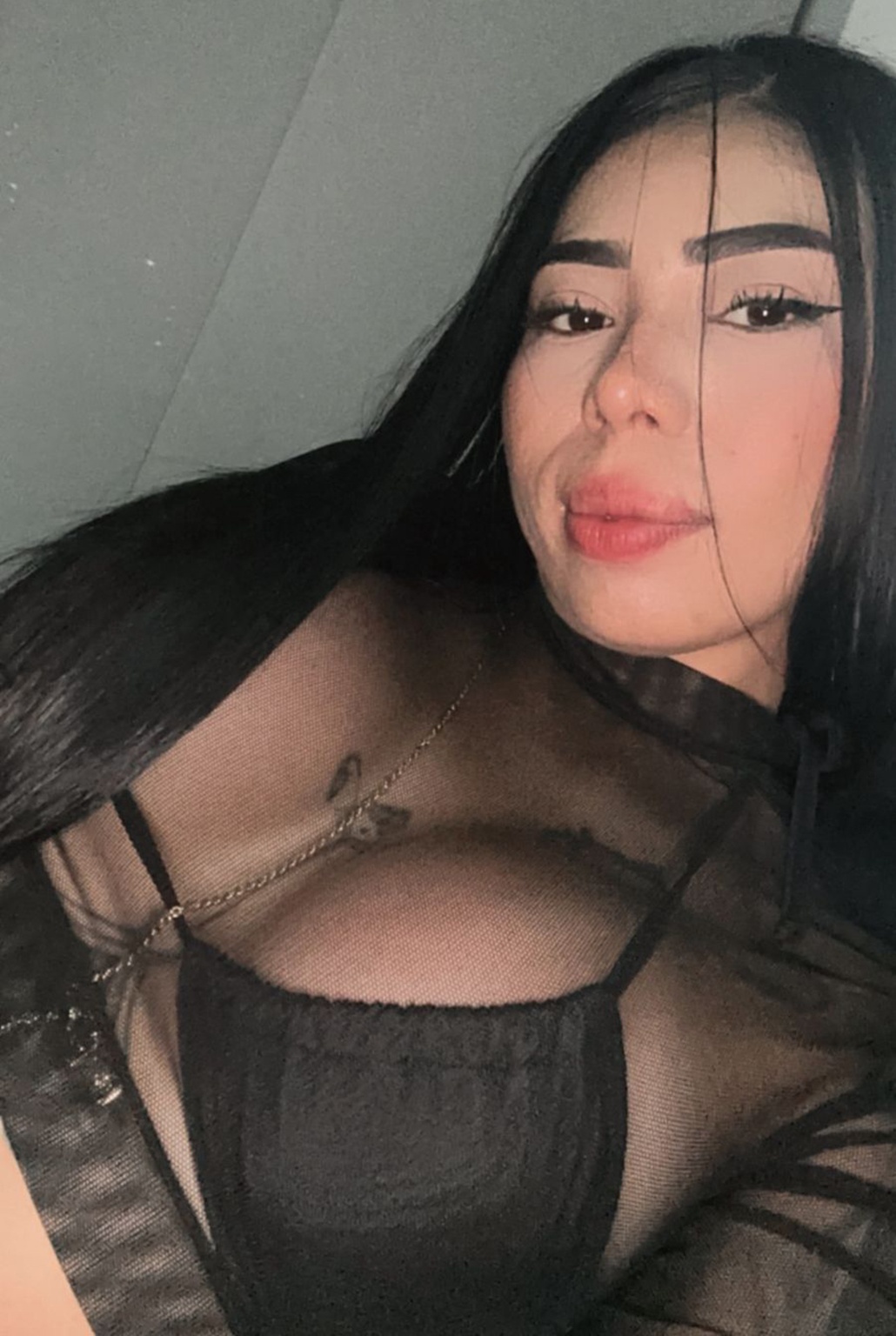 613756691|HELEN|Chica