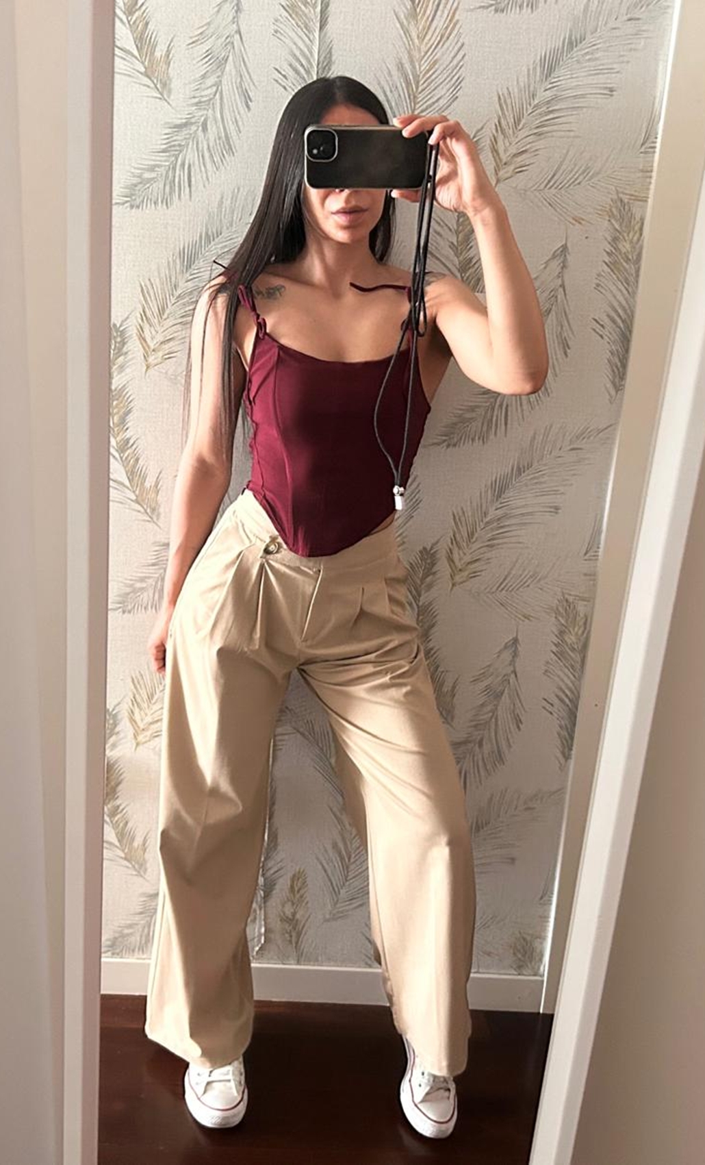 615771596|LARA|Escort