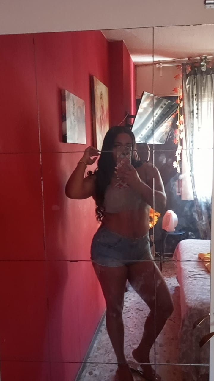 642053313|EVA|Chica