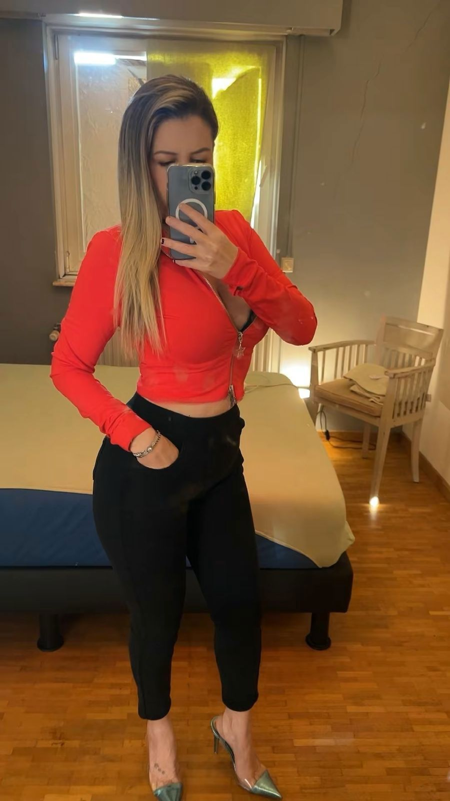 653182329|MARCELA|Chica