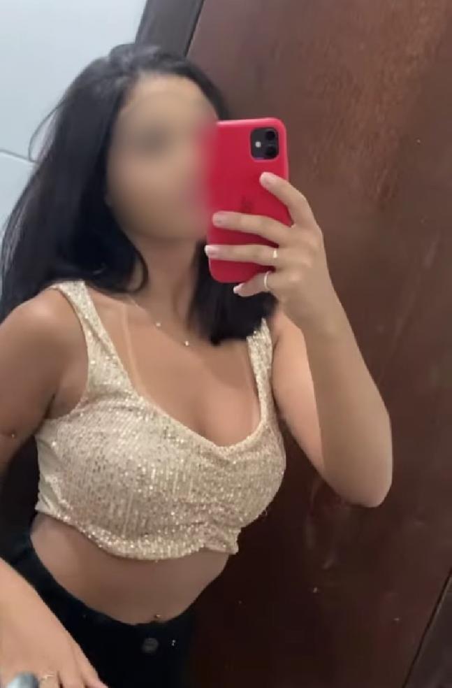 614593369|EVA|Chica