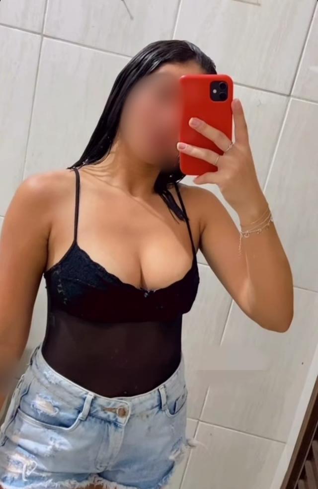 614593369|EVA|Chica