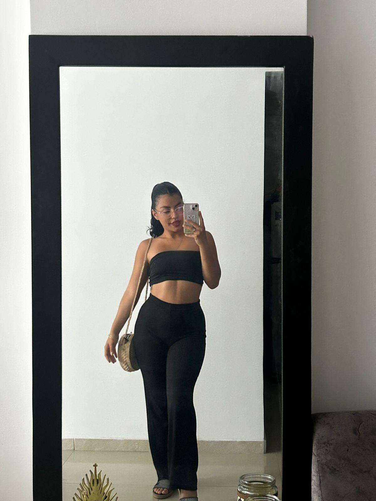 602028249|NAOMI|Chica