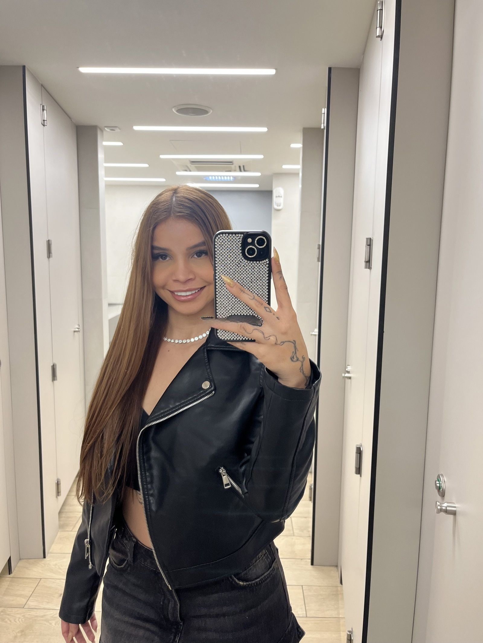 624895529|SOFIA|Chica