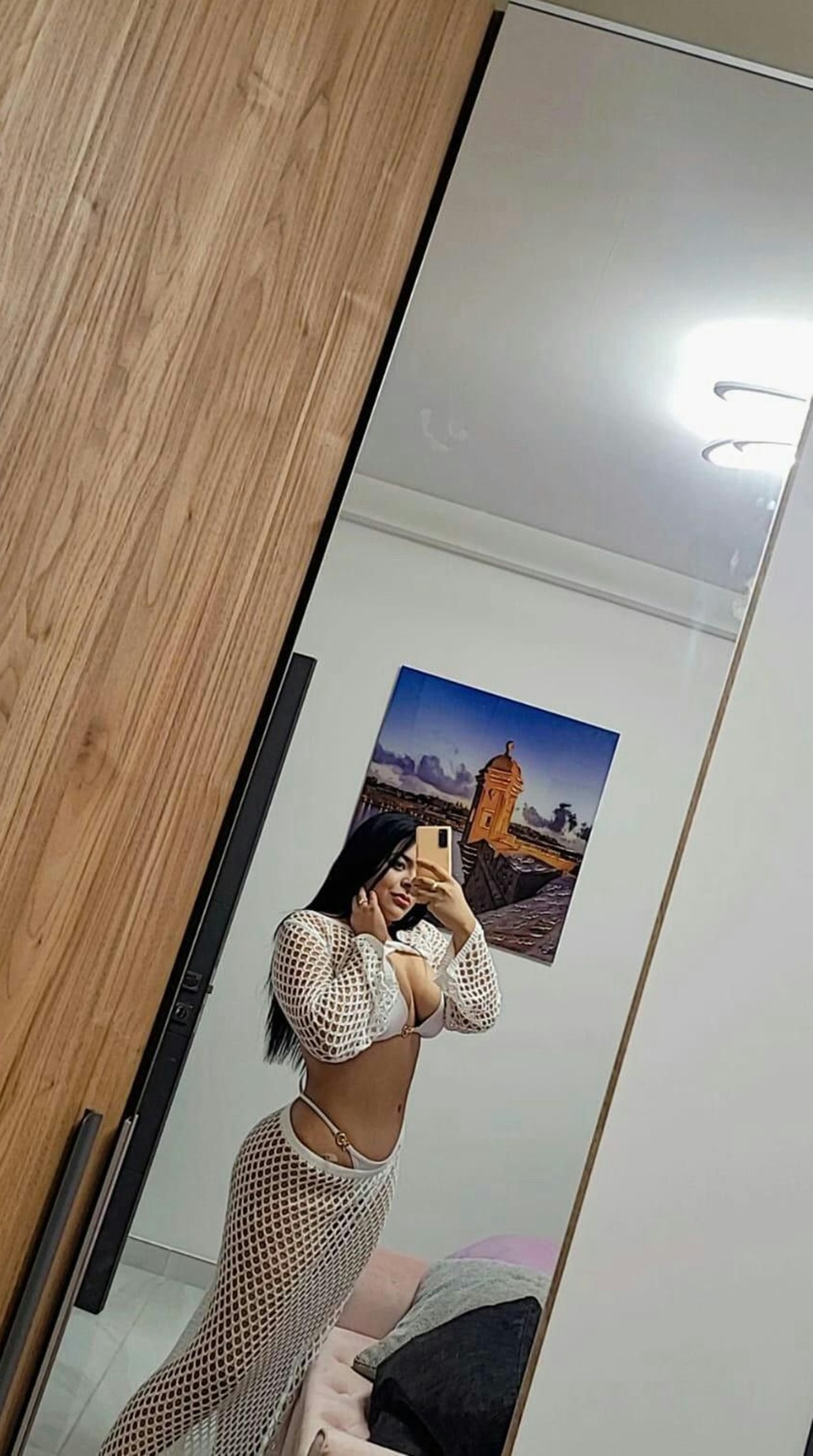604240778|LAURA|Puta