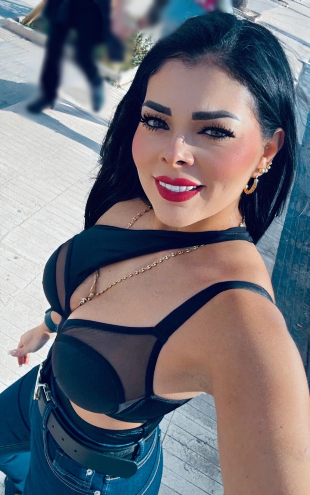 613465637|SOFIA|Chica