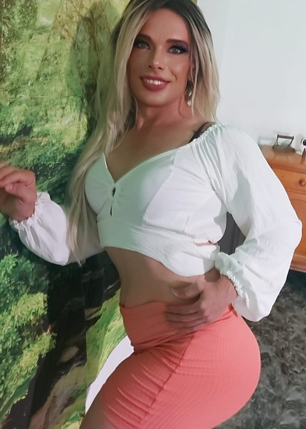 624763520|SUZY|Transexual