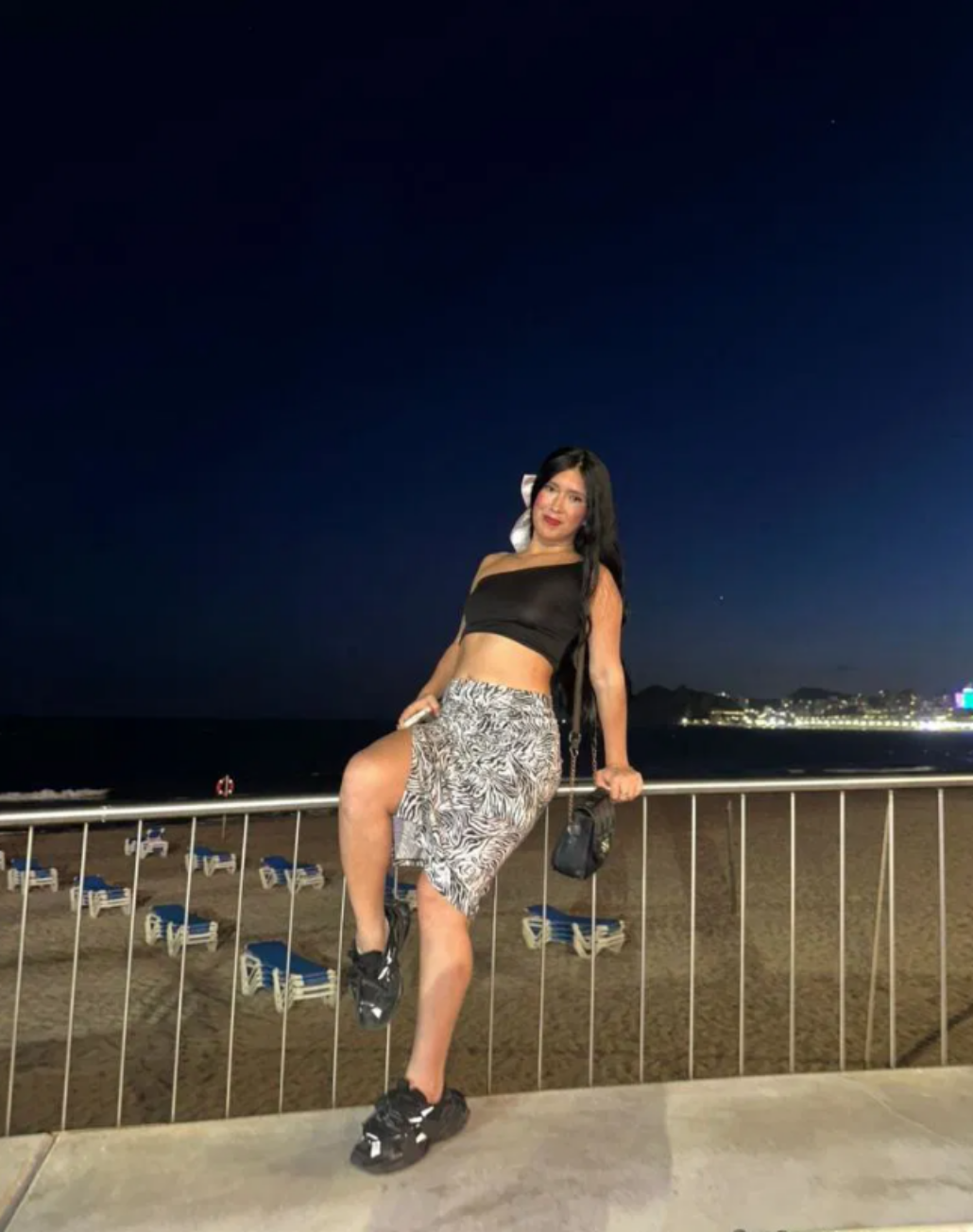 667862137|ISABELLA|Chica