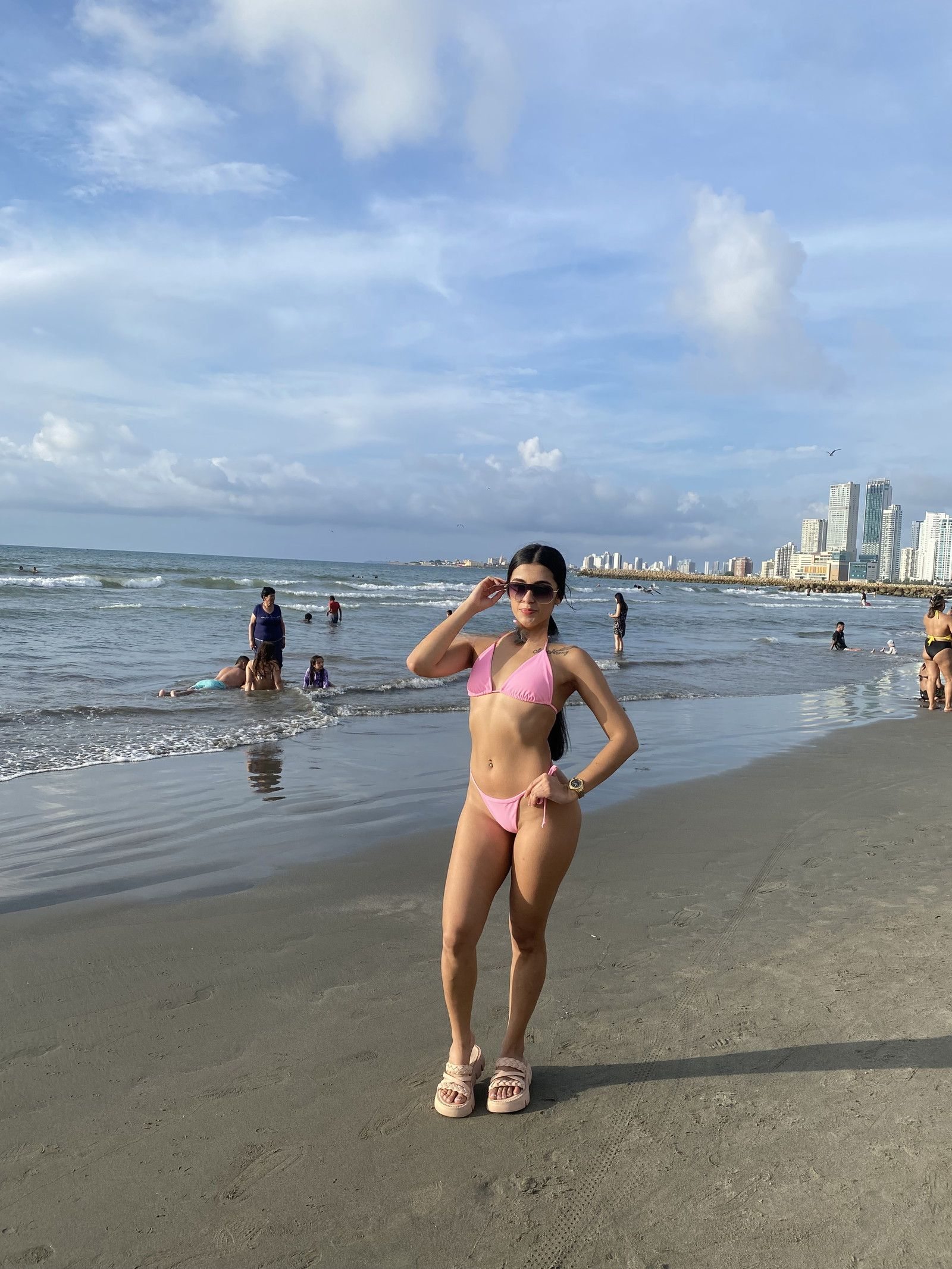 670448307|DANIELA|Chica