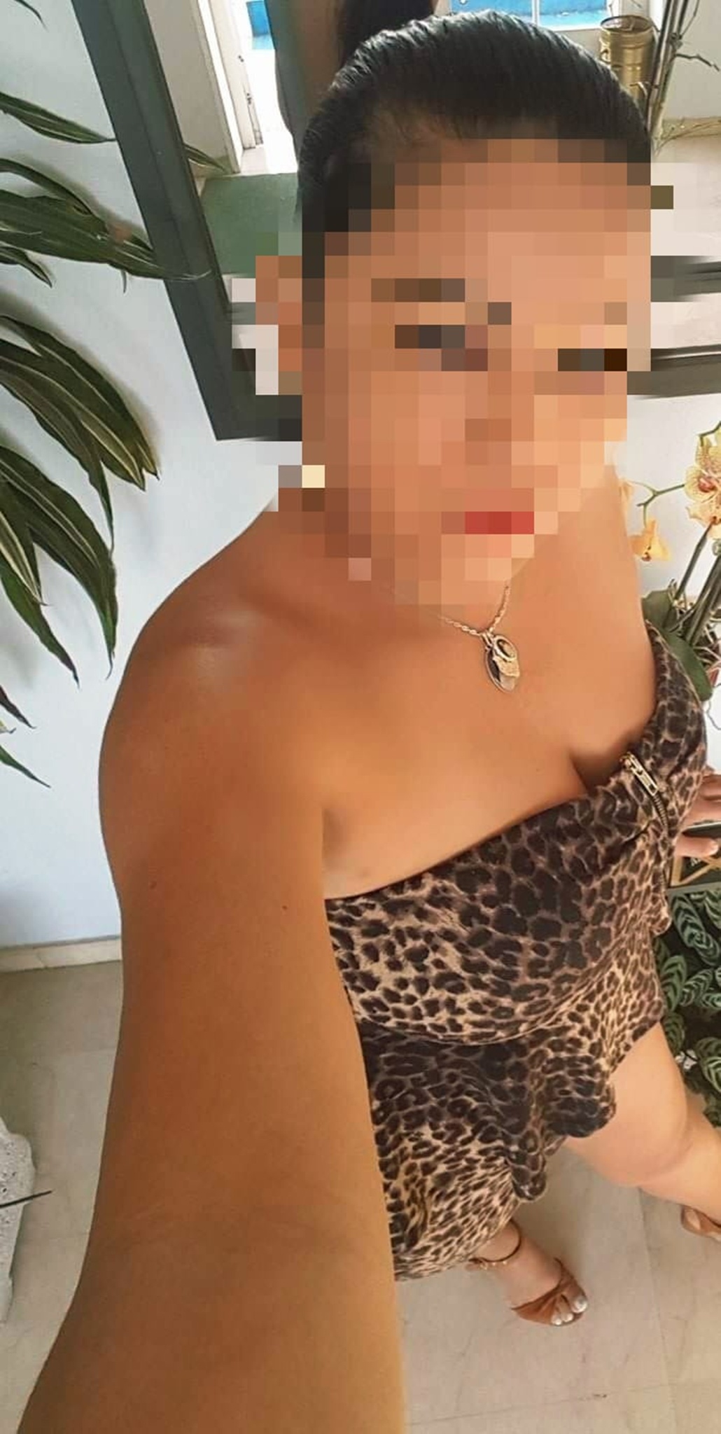 623526160|LARA|Chica