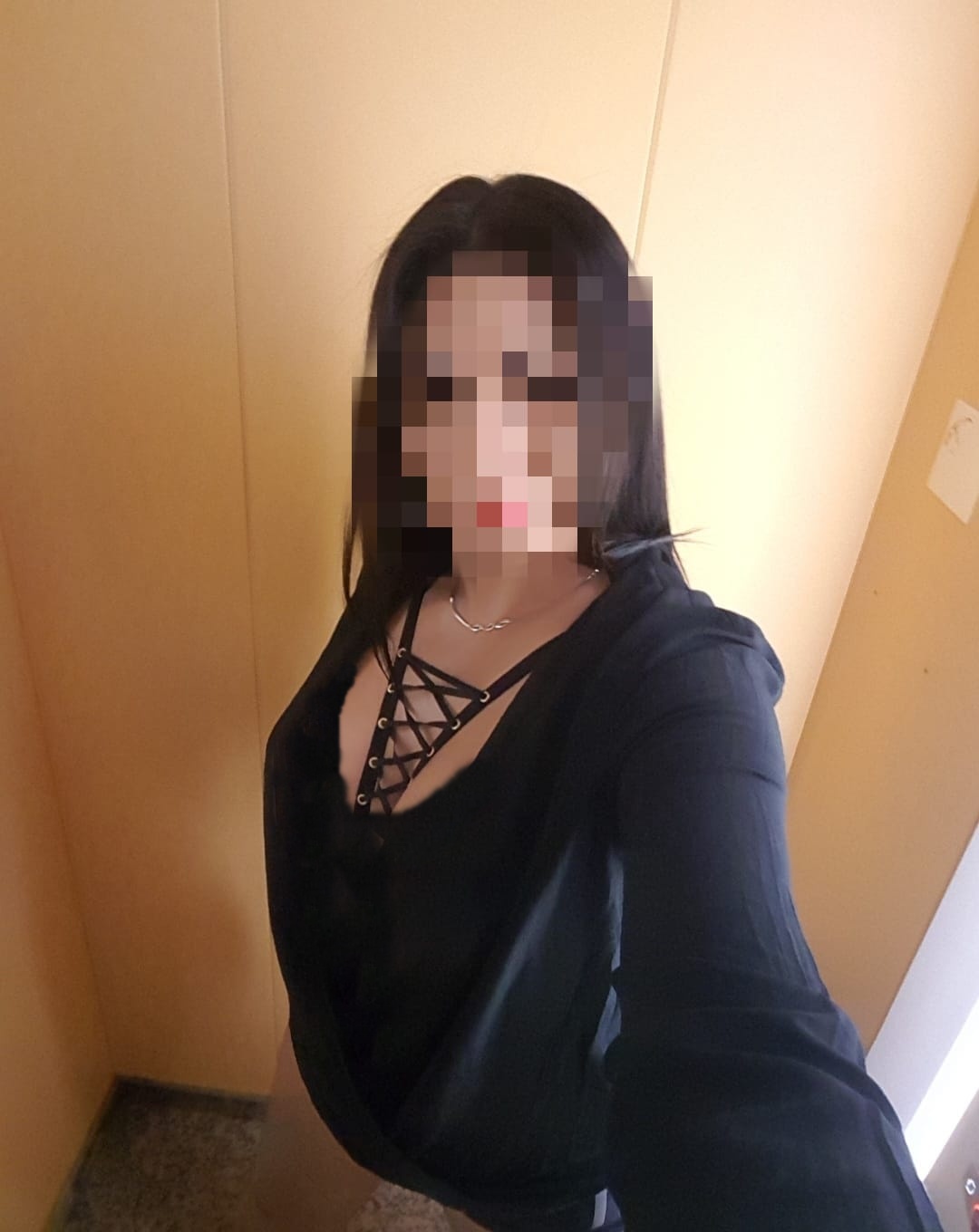 623526160|LARA|Chica