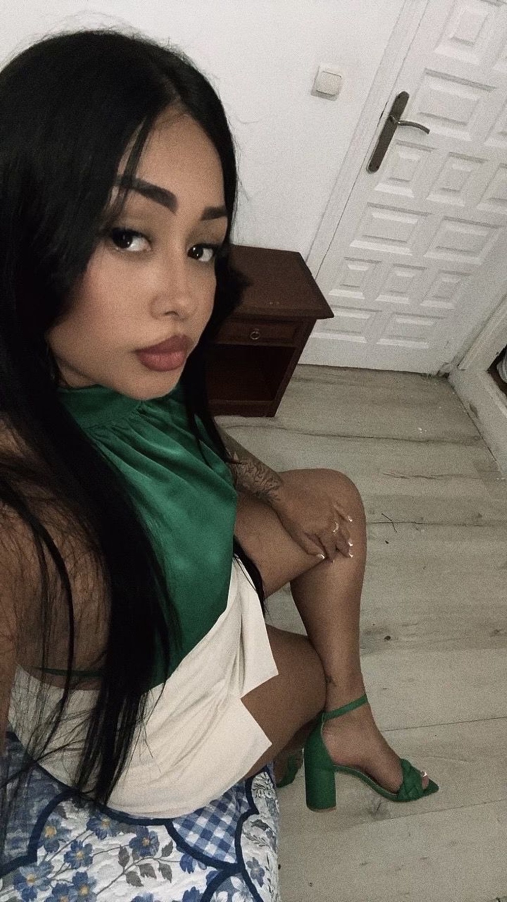 632196606|MIA|Chica