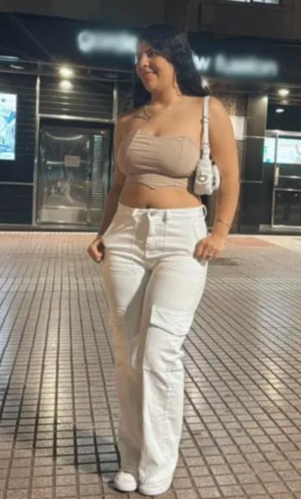 613588232|CELESTE|Chica