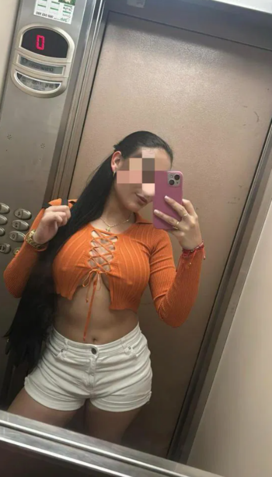624375644|MORENA|Chica