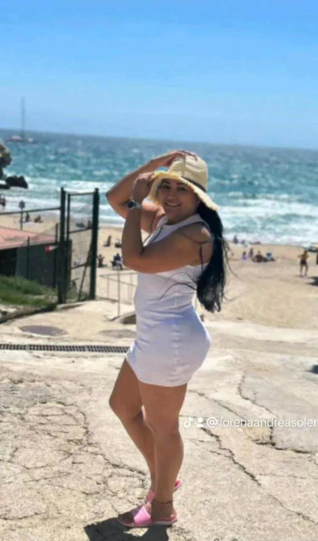614751136|VERONICA|Chica