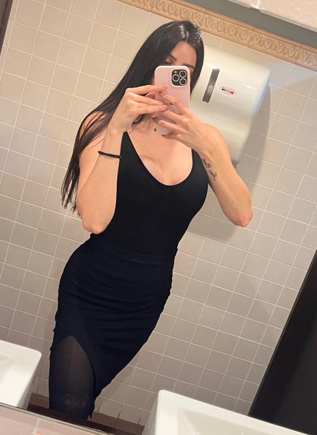 635661136|LIZ|Chica