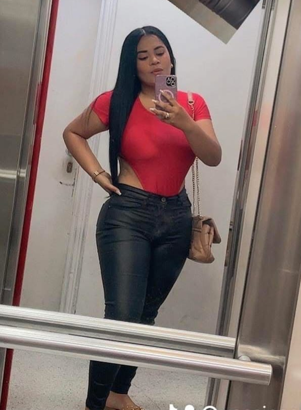 614567133|CATALINA|Chica