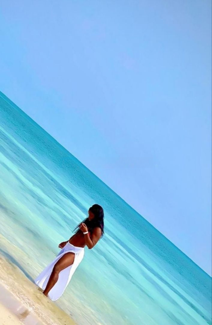 647835142|CRISS|Chica