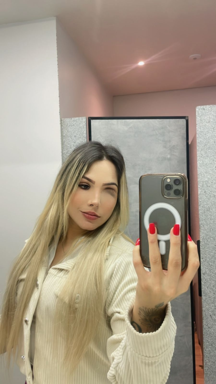 614796038|VICTORIA|Chica
