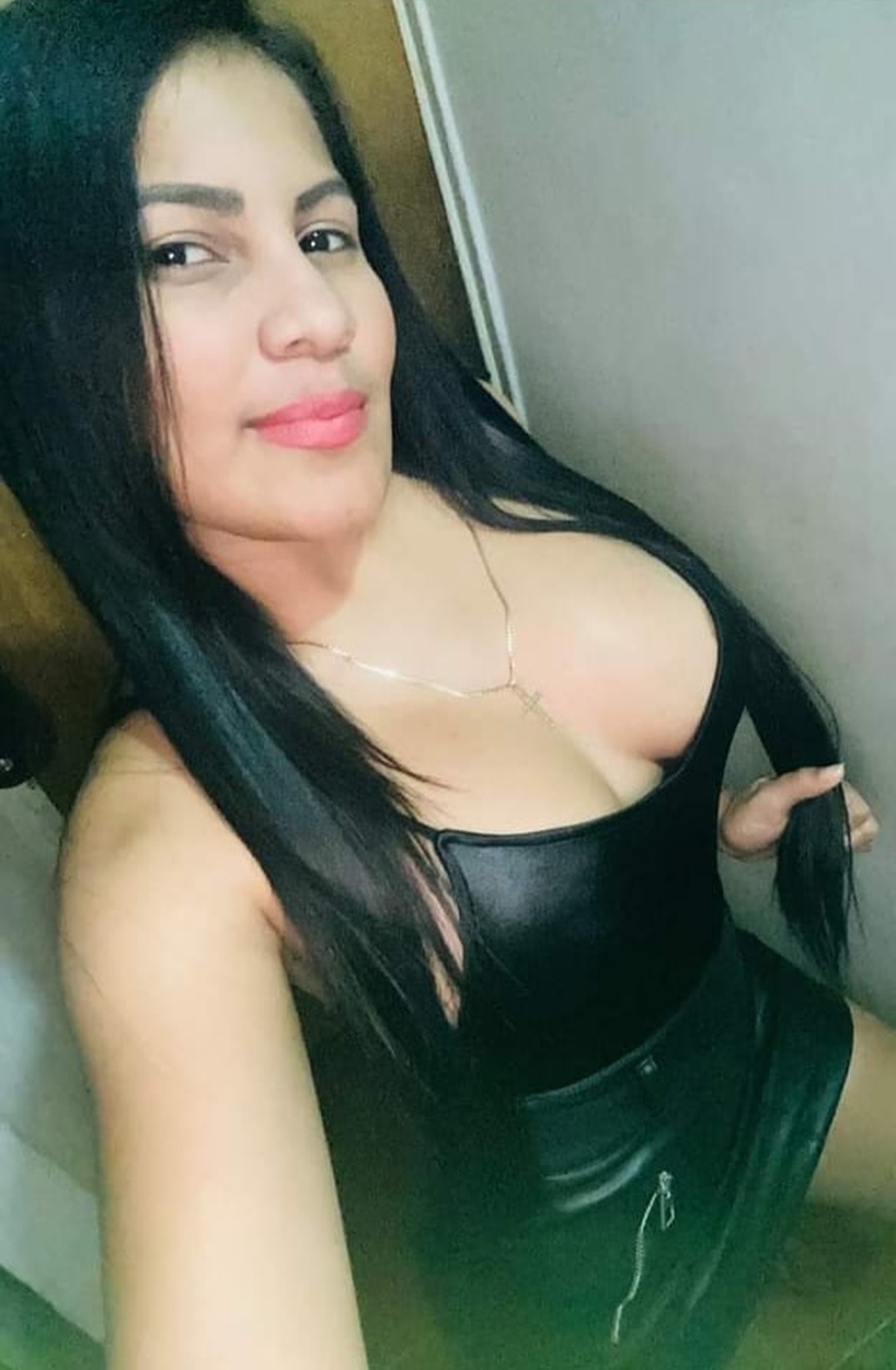 603795696|NICOL|Chica
