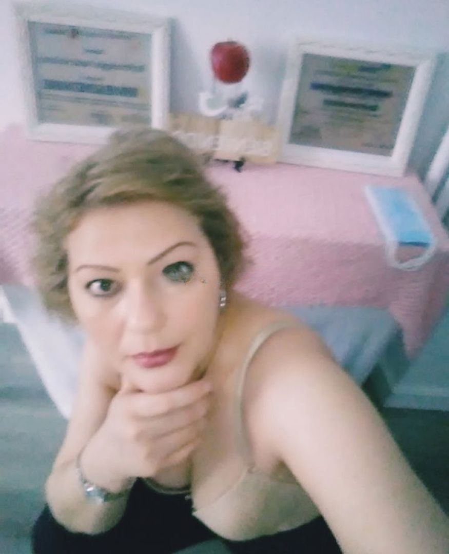 624033297|MASAJISTA|Chica