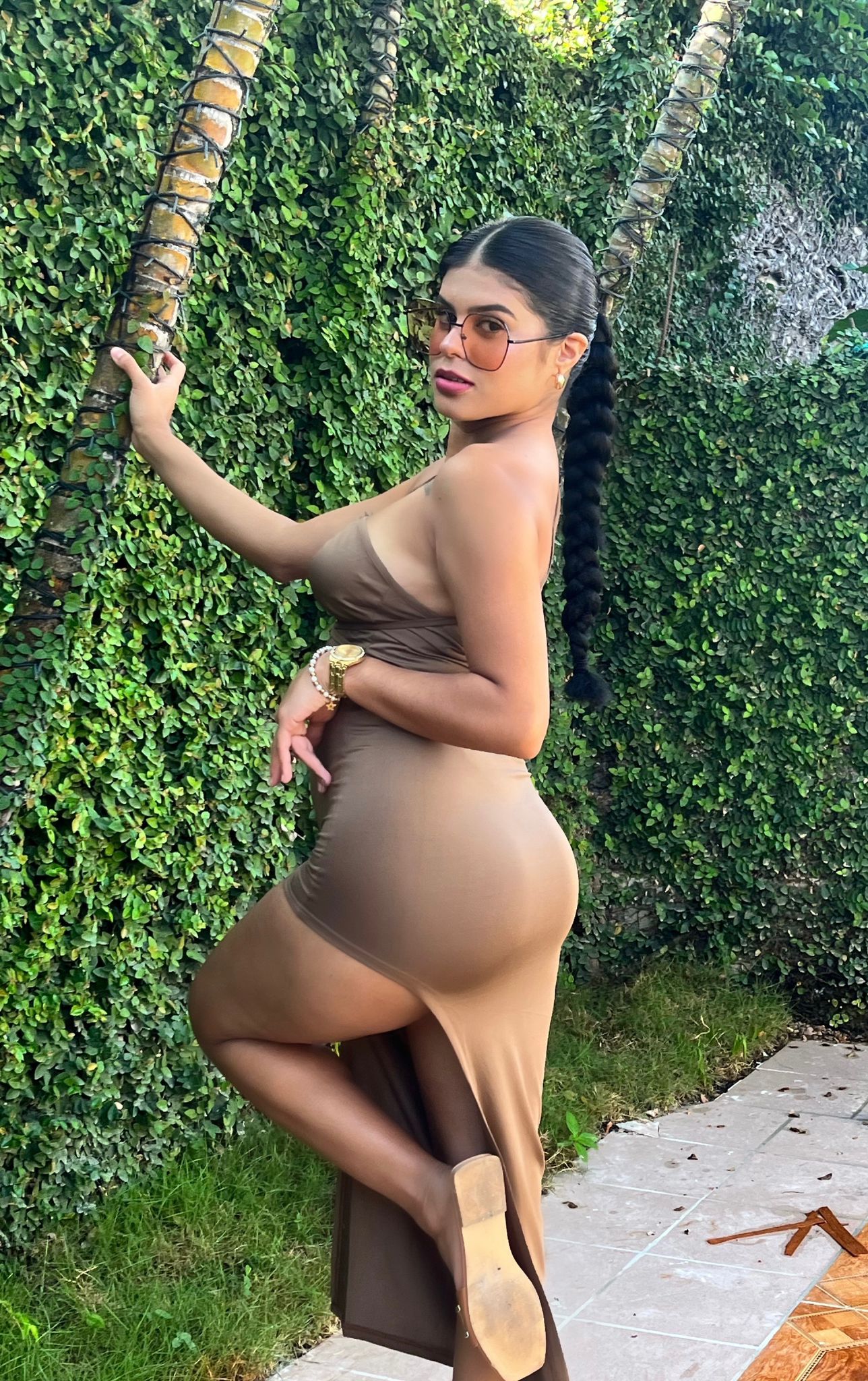 611833483|CAMILA|Escort