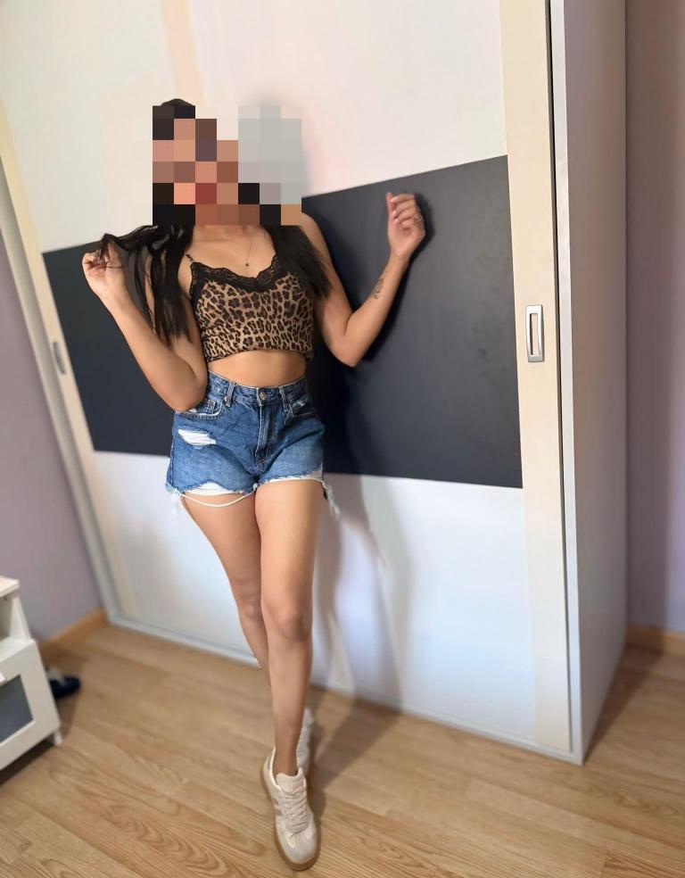 641570598|ESTEFANÍA|Chica