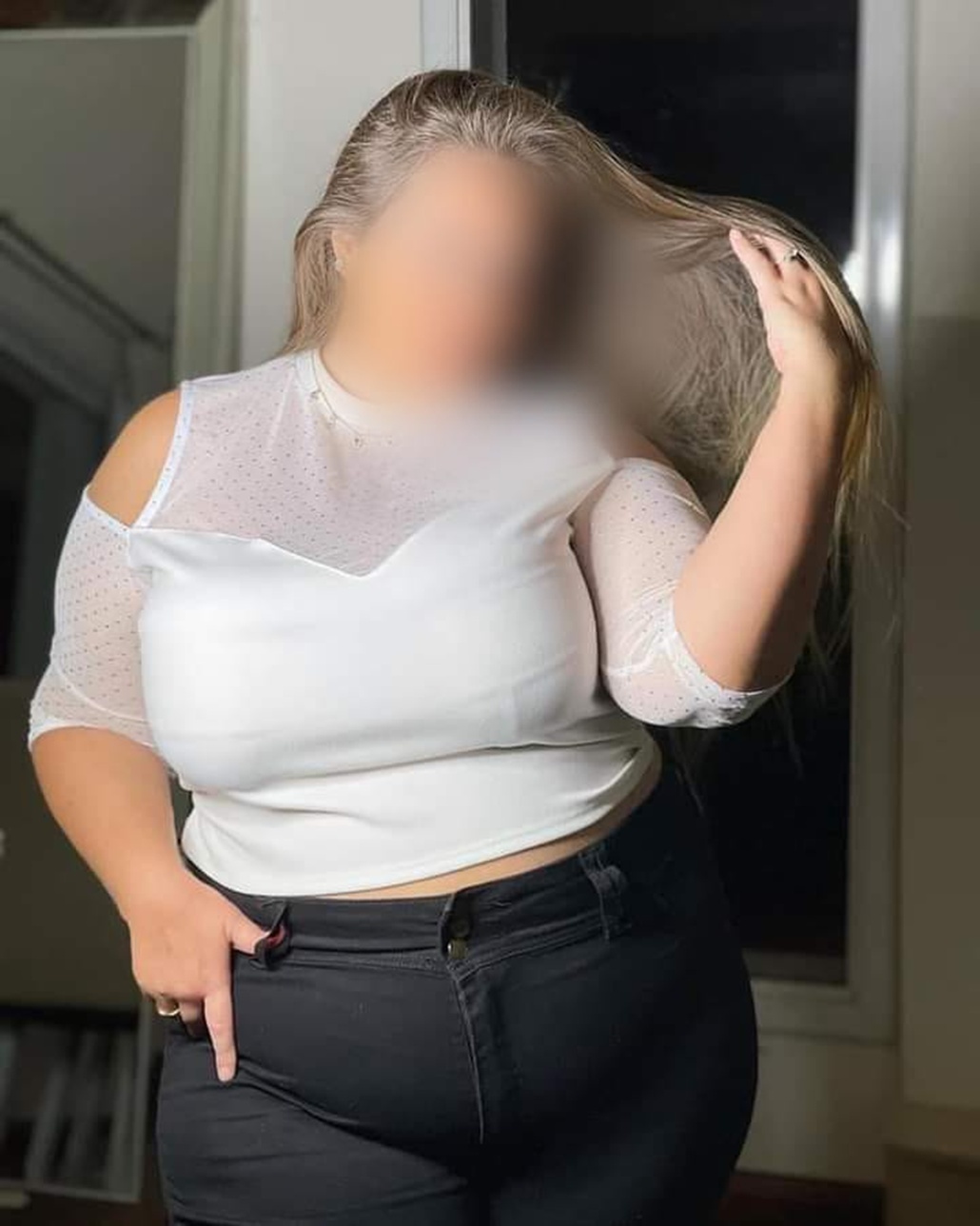 643779211|SOFIA|Chica