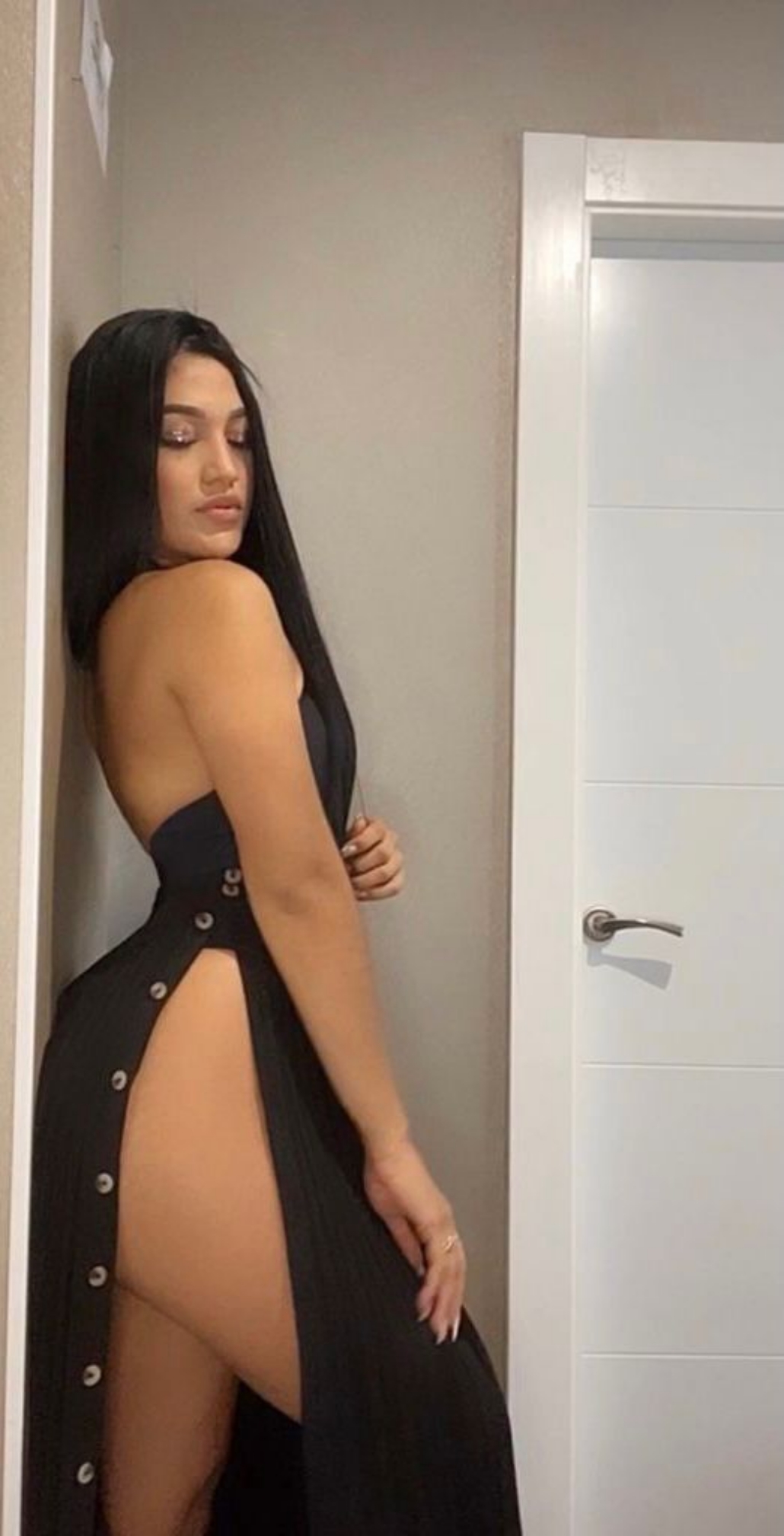 603364781|MIA|Chica