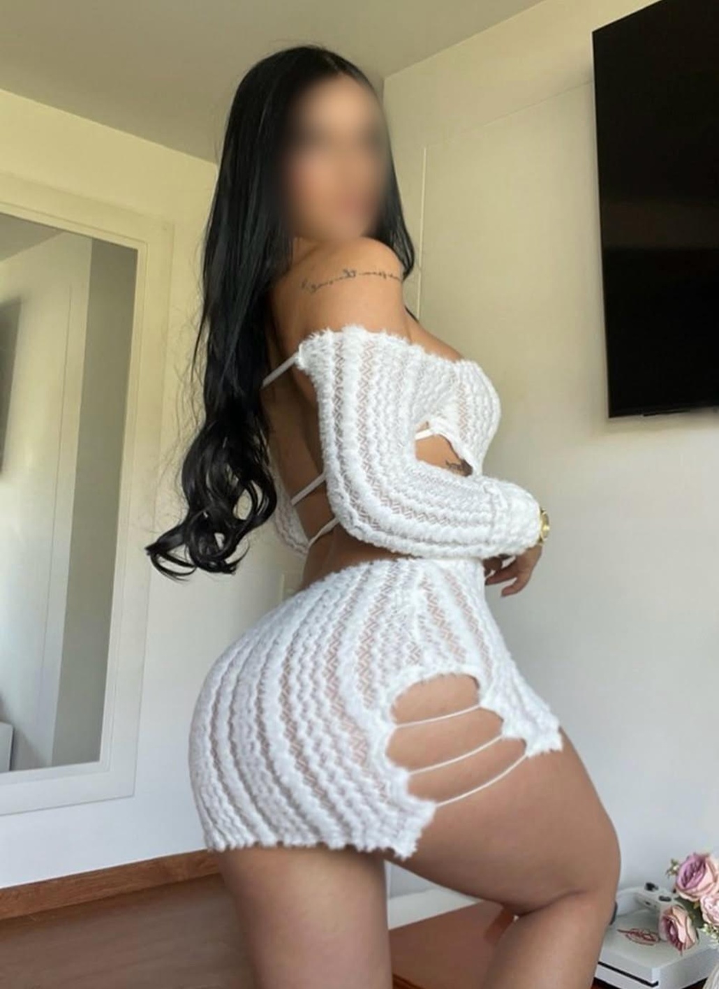 607022083|TATIANA|Escort