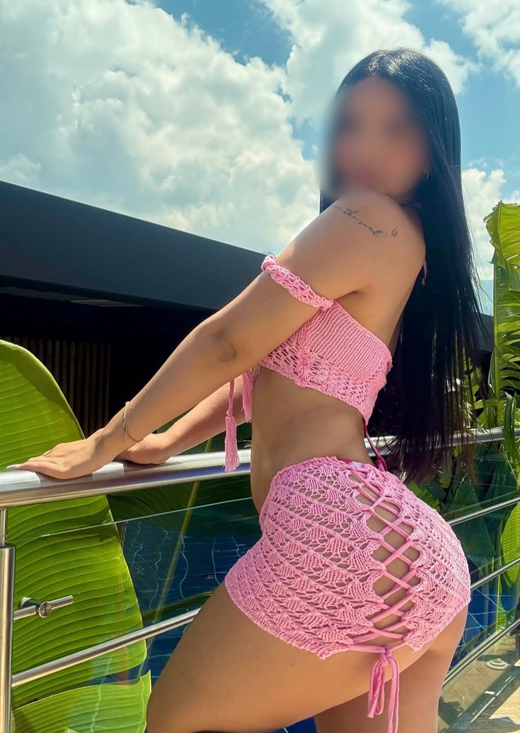 607022083|TATIANA|Escort