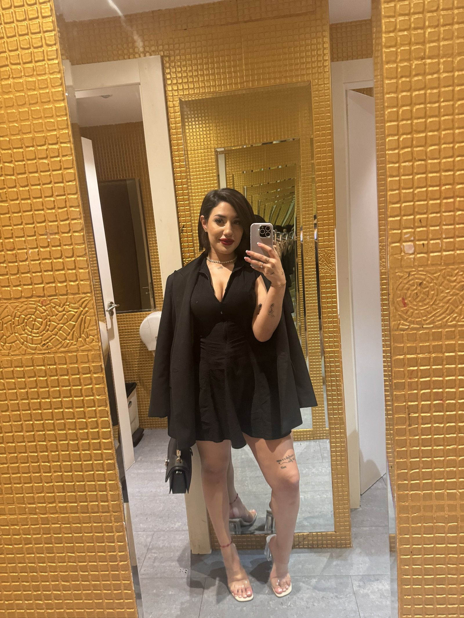 641963896|LEYLA|Chica
