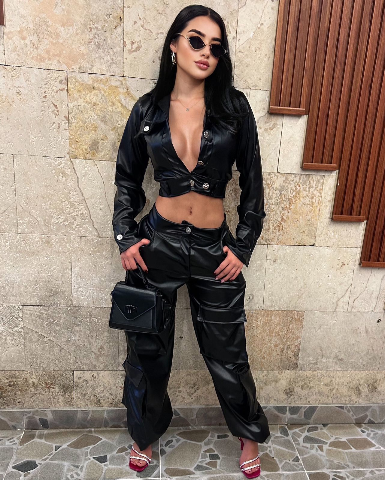 637459999|VALERIA|Chica
