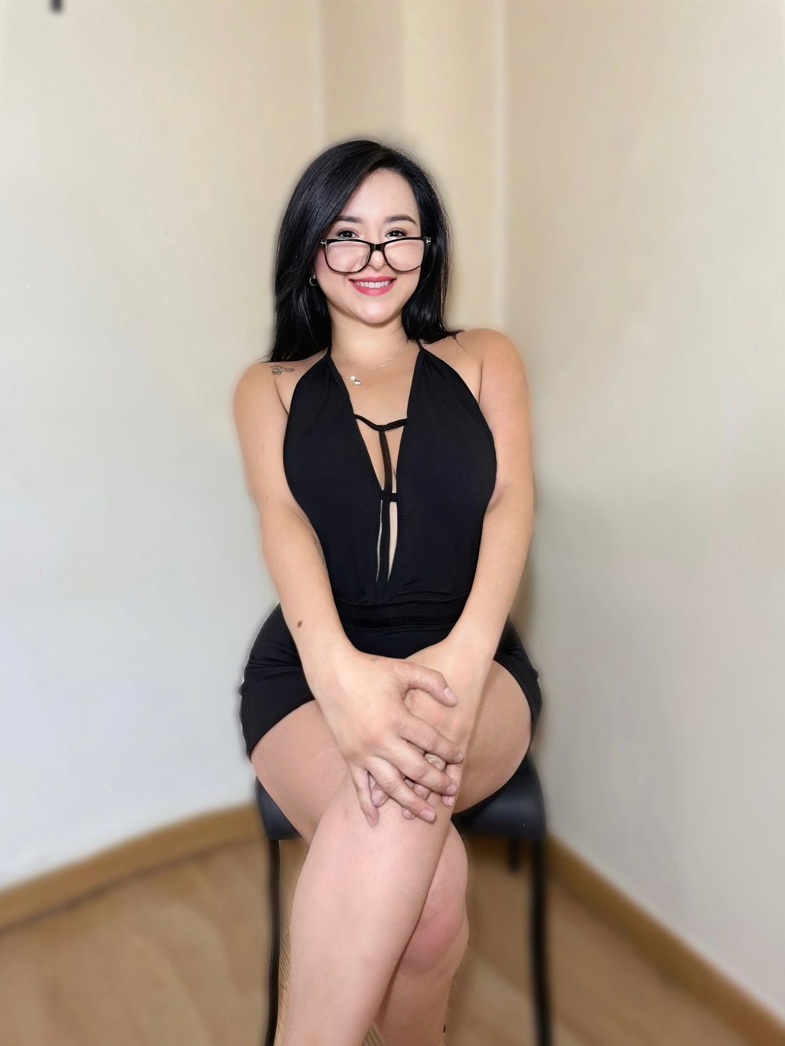 604302350|VALERY|Chica