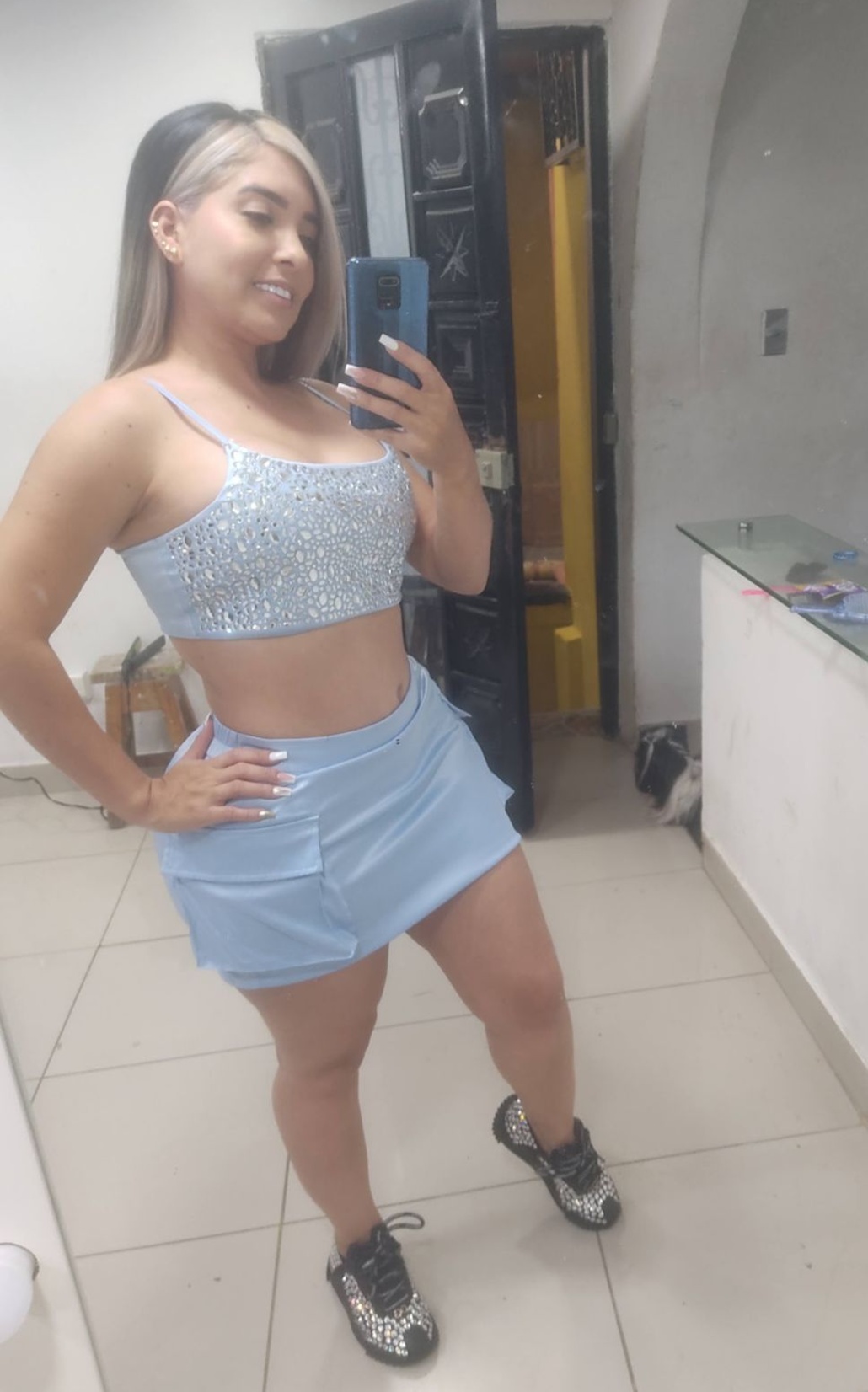 943465622|SARA|Puta
