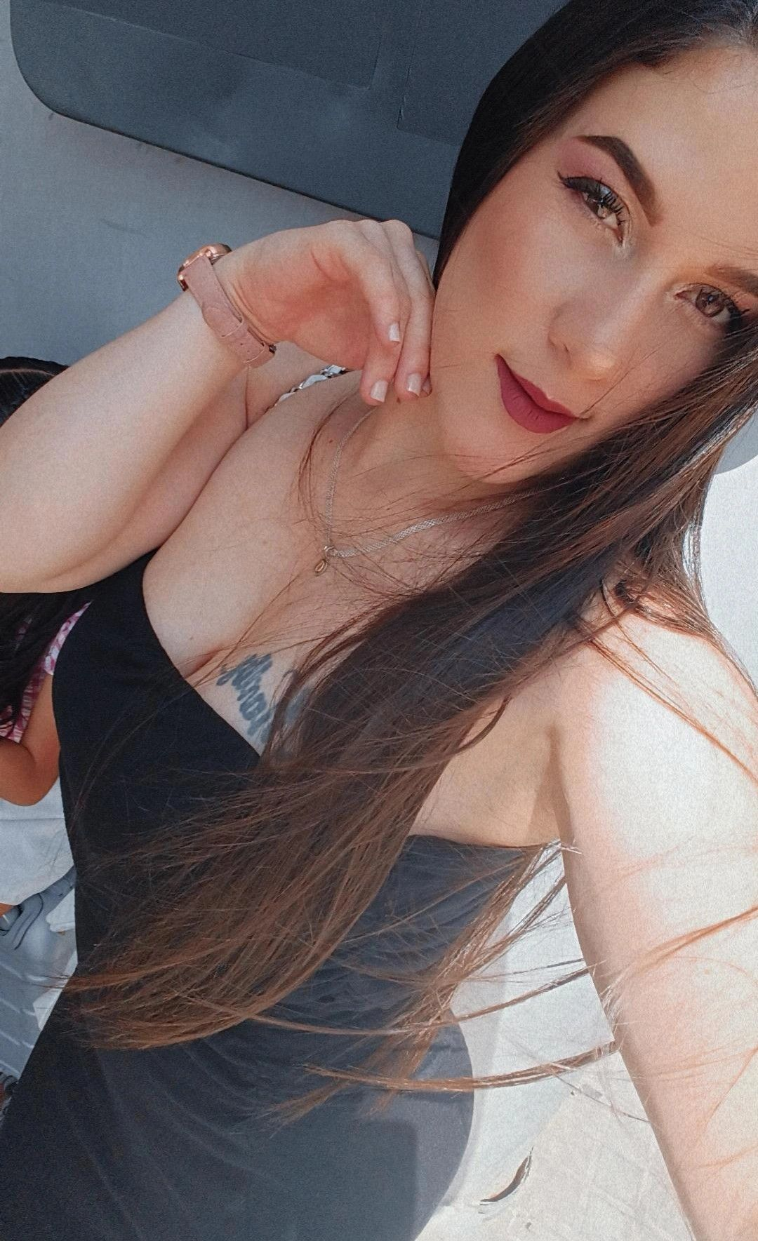 643158021|CLOE|Chica