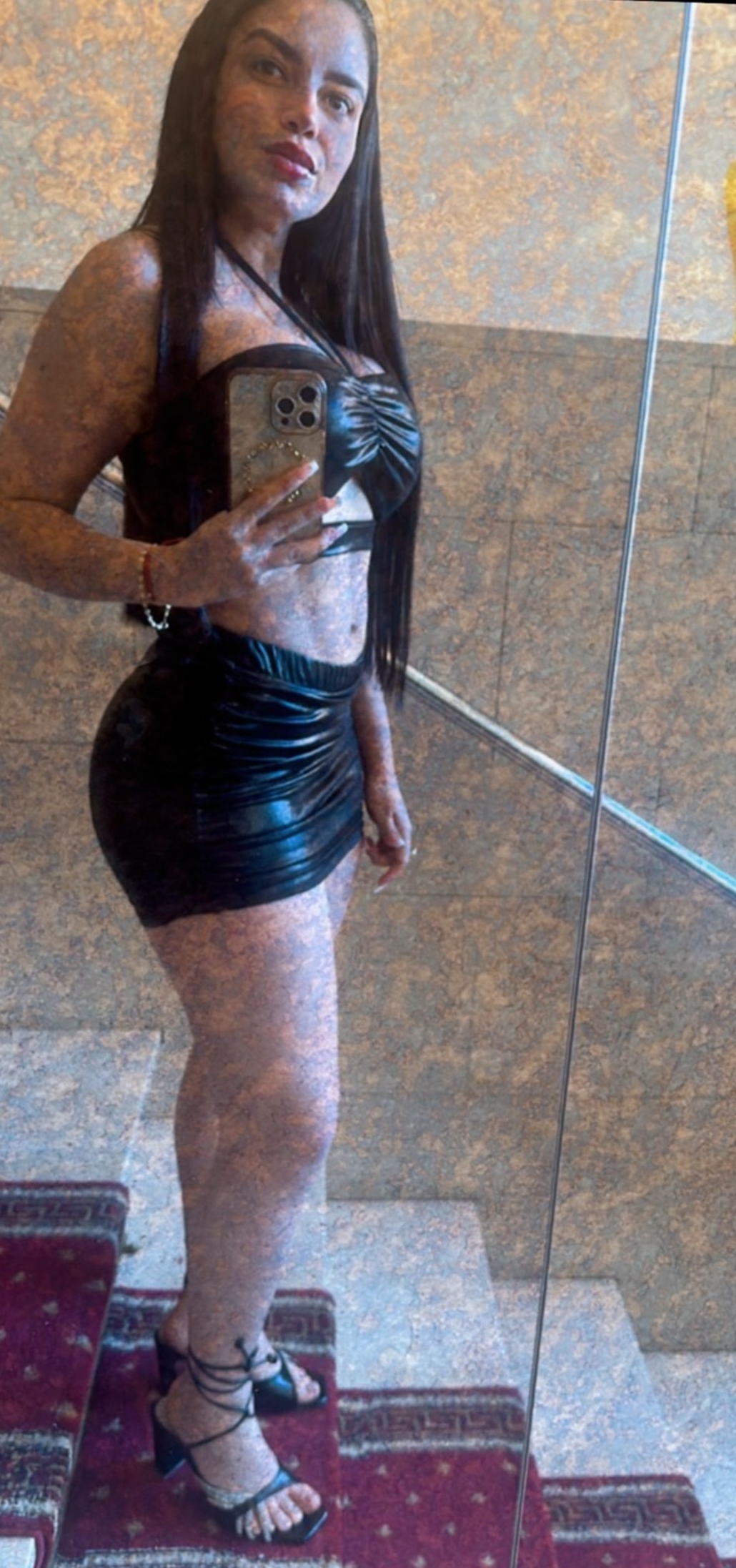 624754451|SOL|Chica