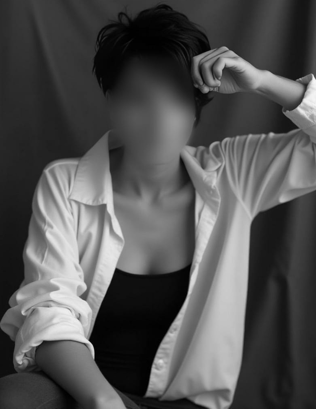 672960460|ANTIA|Escort