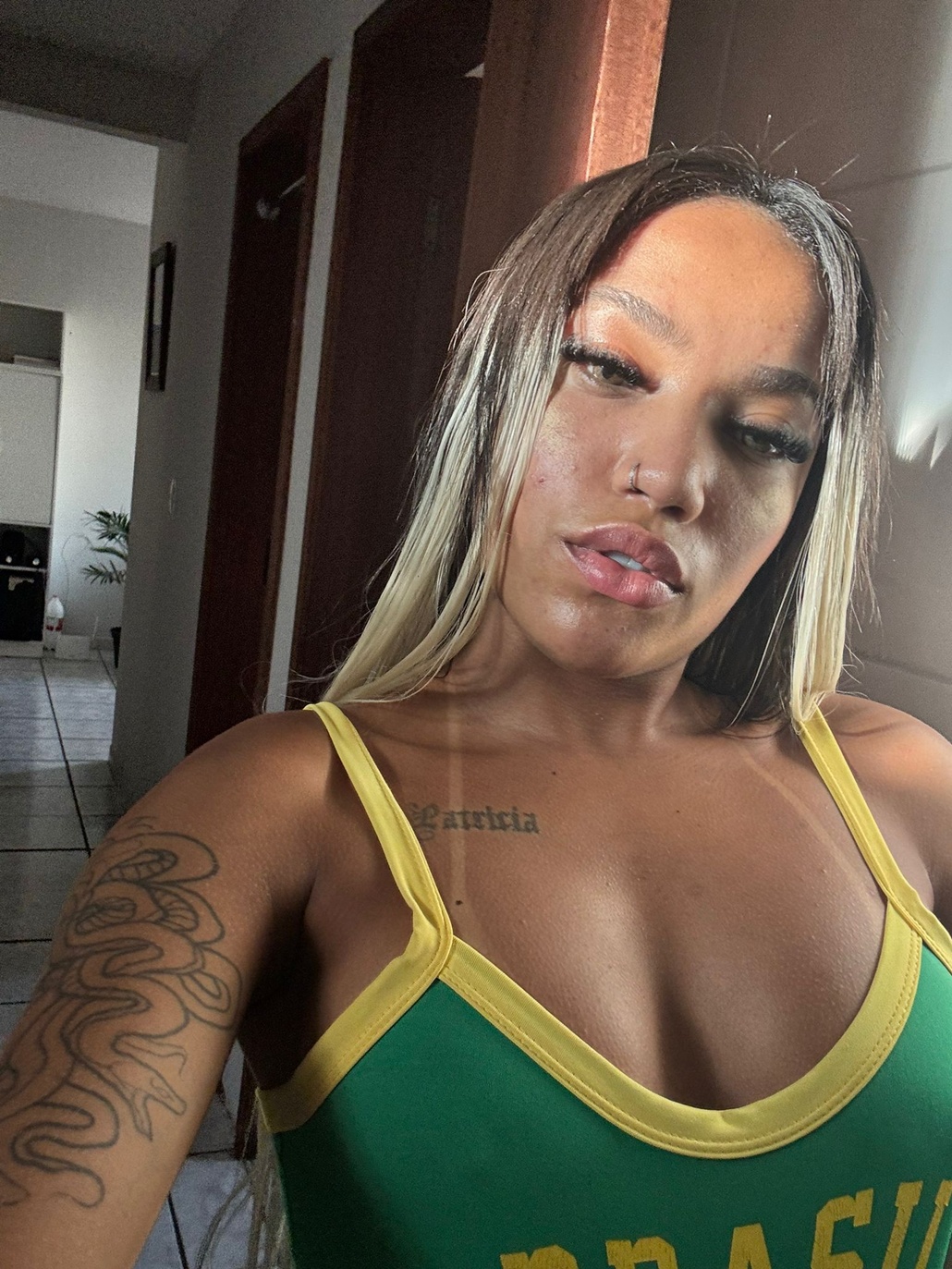 624138476|MARTINA|Escort