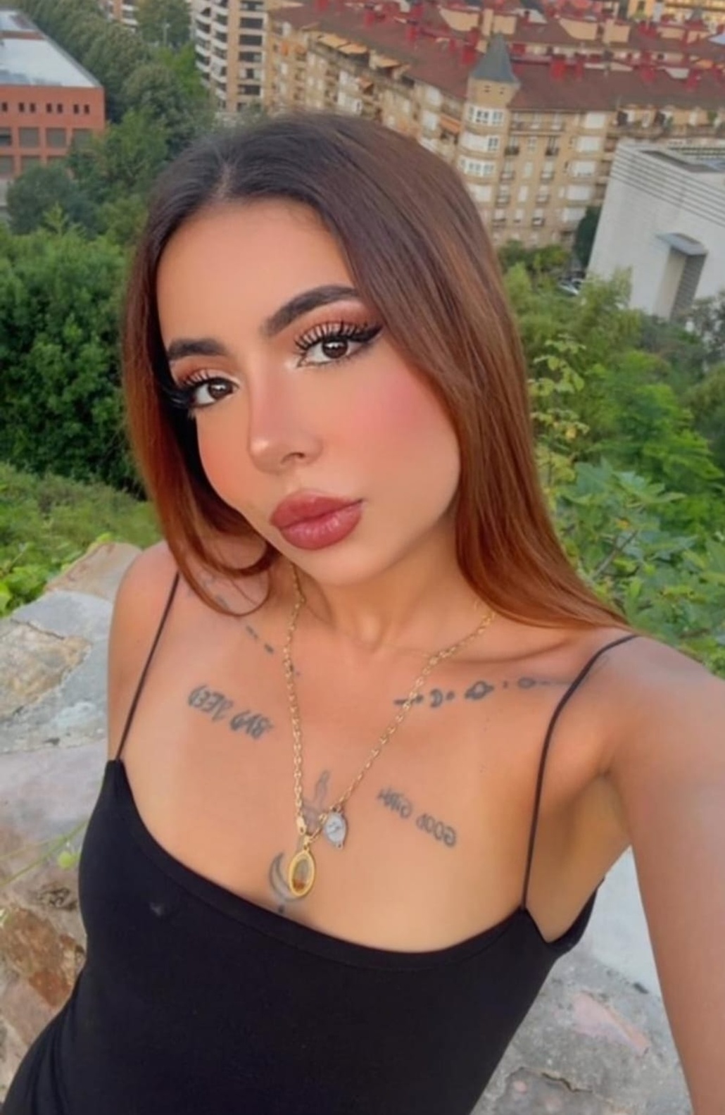 680615957|LAURA|Escort
